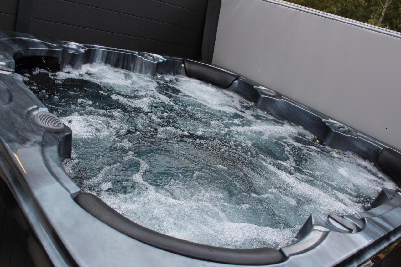 Moonlight Ridge -2 Bedroom With Hot Tub Lodge *