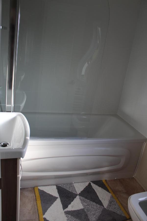 Moonlight Ridge -2 Bedroom With Hot Tub Felton (Northumberland)